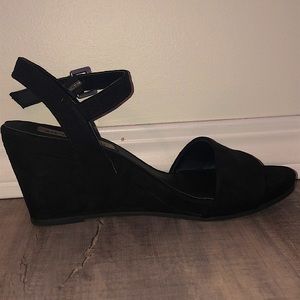 Steve Madden black heels